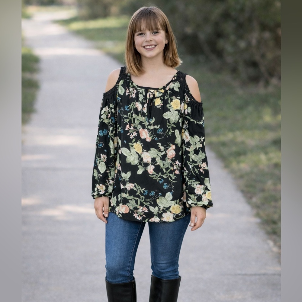 Faded Glory Black Floral Cold Shoulder Blouse